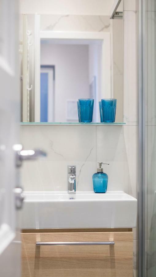 White Rose Apartment Zagreb Buitenkant foto